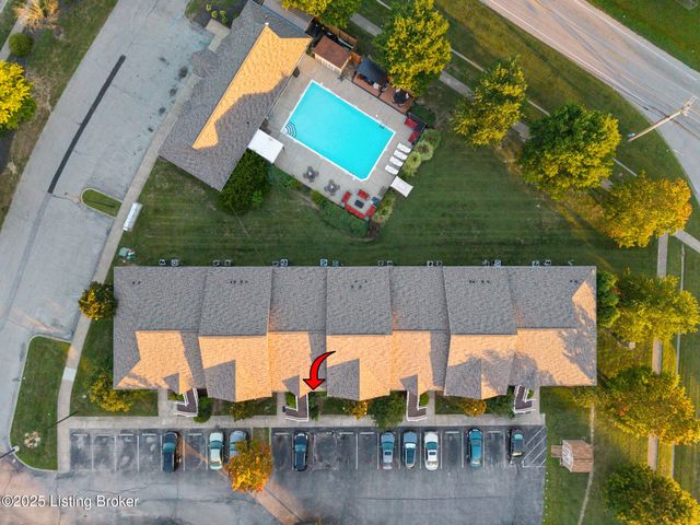 3802 Falcon Crest Dr 128, Louisville, KY 40219