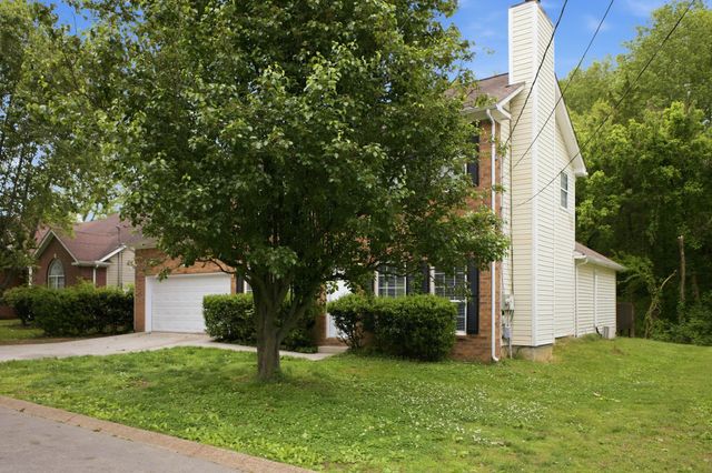 2208 Oak Barrel Ln, Antioch, TN 37013