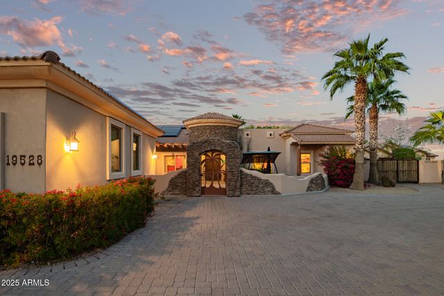 19528 W GEORGIA Avenue, Litchfield Park, AZ 85340