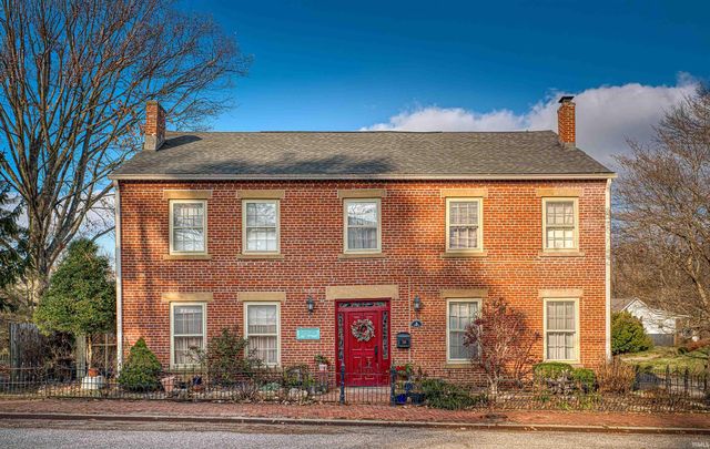 318 E Main Street, Newburgh, IN 47630