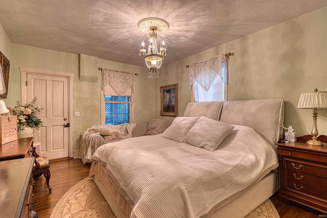 318 E Main Street, Newburgh, IN 47630