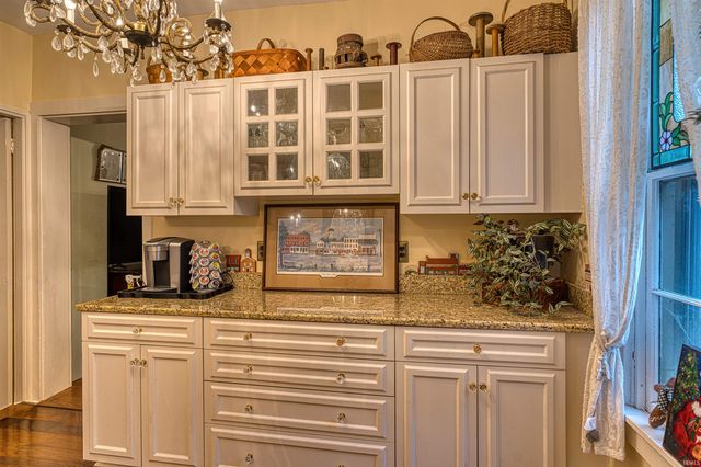 318 E Main Street, Newburgh, IN 47630