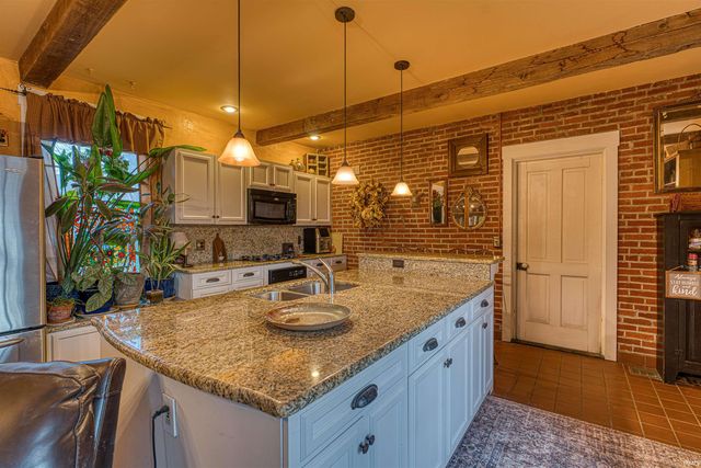 318 E Main Street, Newburgh, IN 47630