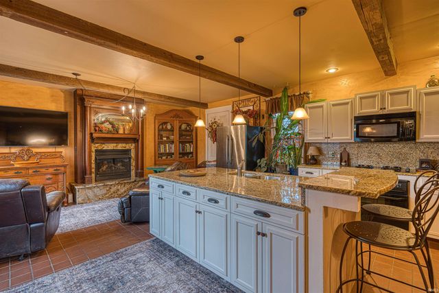 318 E Main Street, Newburgh, IN 47630