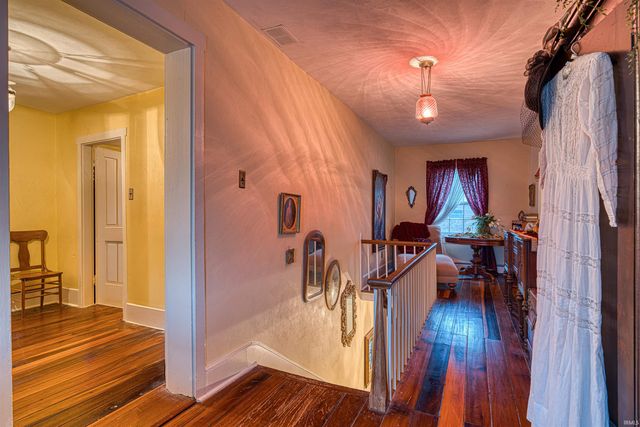 318 E Main Street, Newburgh, IN 47630