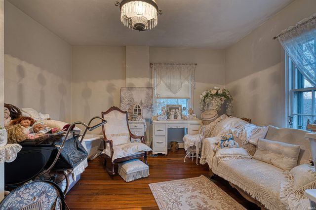 318 E Main Street, Newburgh, IN 47630