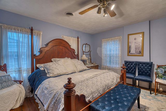 318 E Main Street, Newburgh, IN 47630