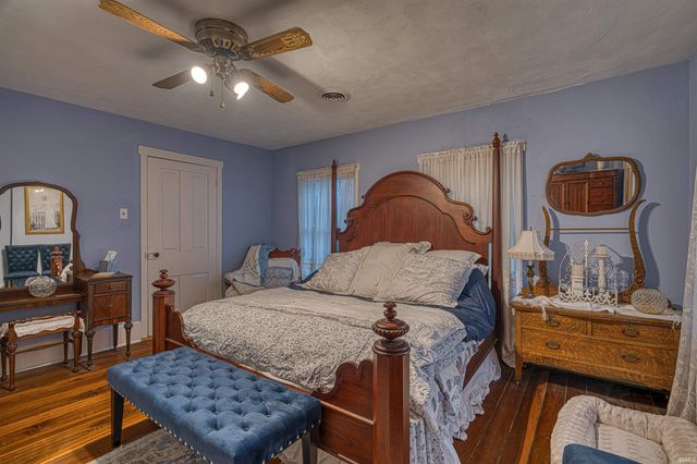 318 E Main Street, Newburgh, IN 47630