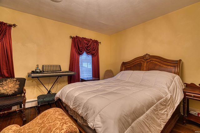 318 E Main Street, Newburgh, IN 47630