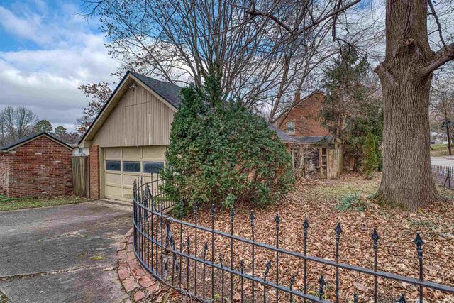 318 E Main Street, Newburgh, IN 47630