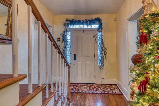 318 E Main Street, Newburgh, IN 47630