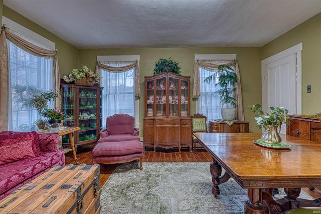 318 E Main Street, Newburgh, IN 47630