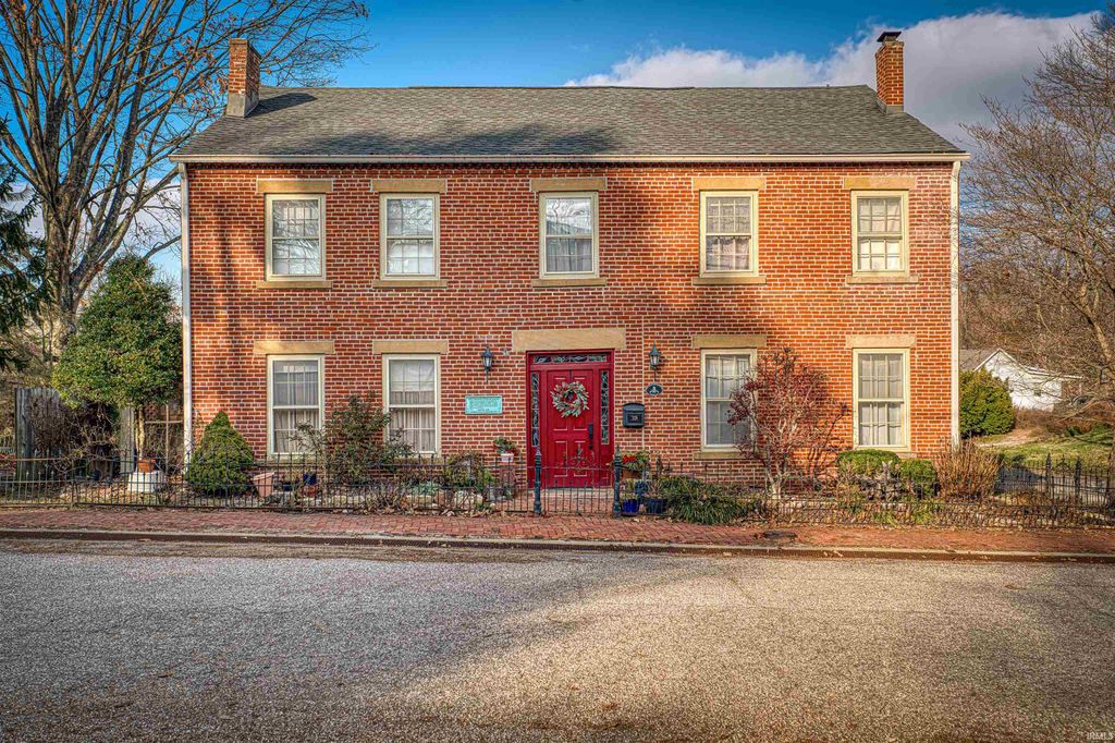 318 E Main Street, Newburgh, IN 47630