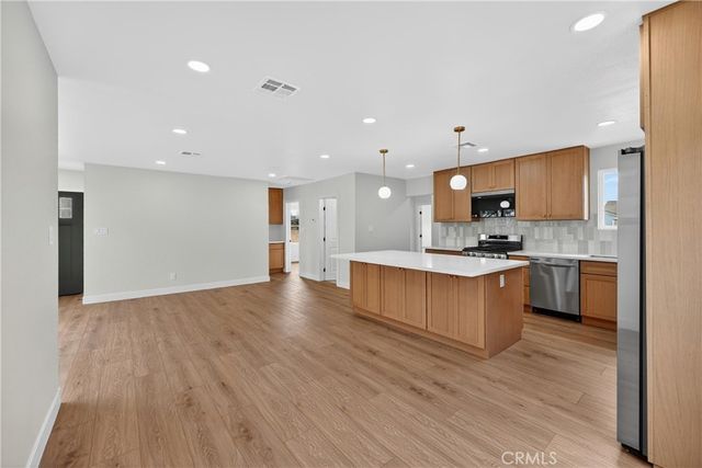 2708 Yearling Street, Lakewood, CA 90712