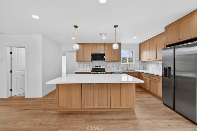 2708 Yearling Street, Lakewood, CA 90712