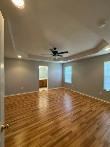 2302 WINDSTONE DR, Columbia, MO 65201