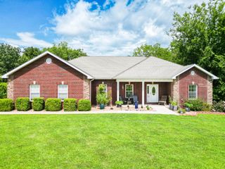 18185 OLD RTE A, Hartsburg, MO 65039