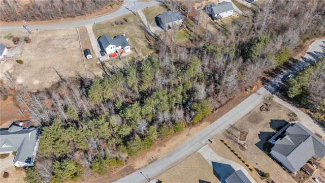 5 Fiddlers Way, Seneca, SC 29678