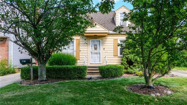 14611 Krems Avenue, Maple Heights, OH 44137