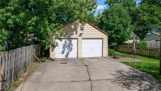 14611 Krems Avenue, Maple Heights, OH 44137