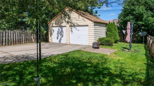 14611 Krems Avenue, Maple Heights, OH 44137