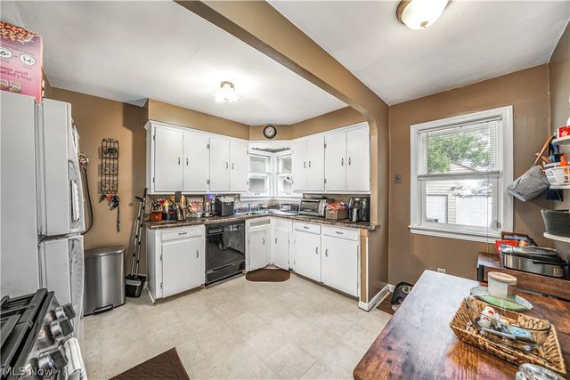 14611 Krems Avenue, Maple Heights, OH 44137