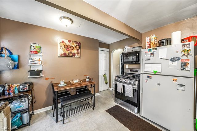 14611 Krems Avenue, Maple Heights, OH 44137