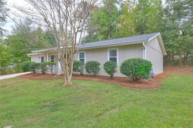 665 Huron SE Court, Conyers, GA 30094