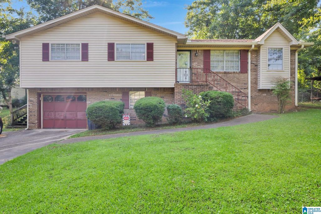 512 RAIN TREE LANE, Birmingham, AL 35217