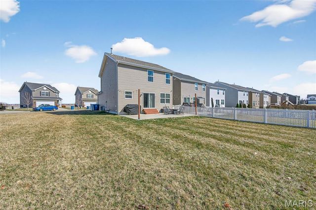 345 Charlestowne Place Drive, St Charles, MO 63301