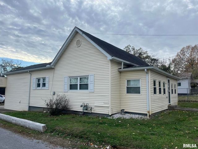 517 W Barnett Street, Harrisburg, IL 62946