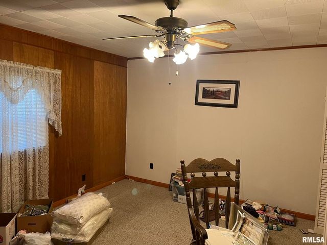 517 W Barnett Street, Harrisburg, IL 62946