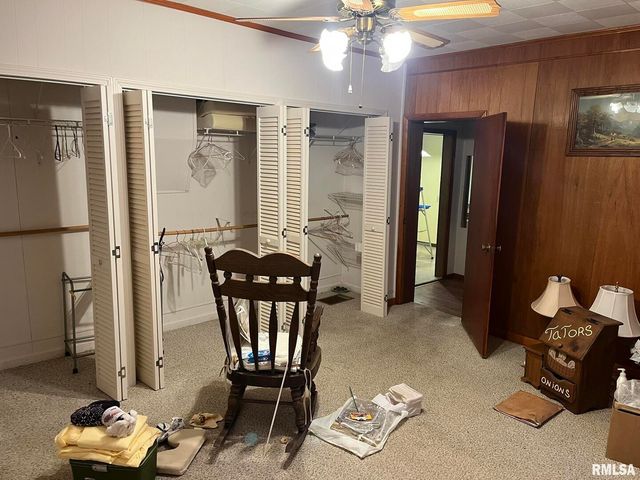 517 W Barnett Street, Harrisburg, IL 62946