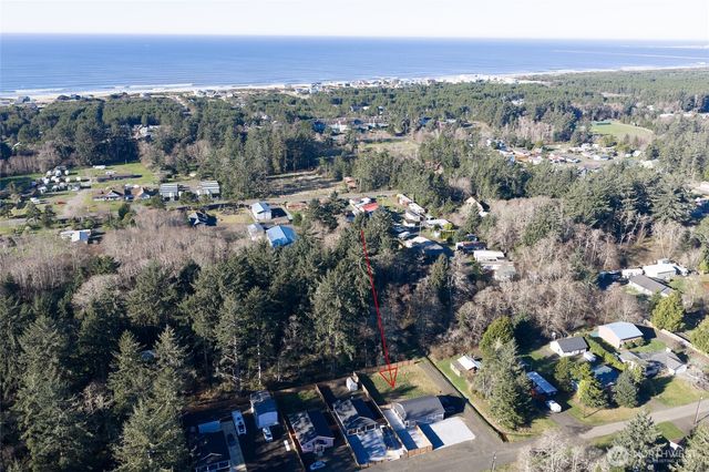 405 W Alder Avenue, Westport, WA 98595