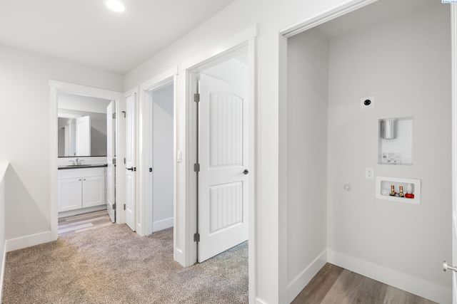 7581 Grapevine Ct, West Richland, WA 99353