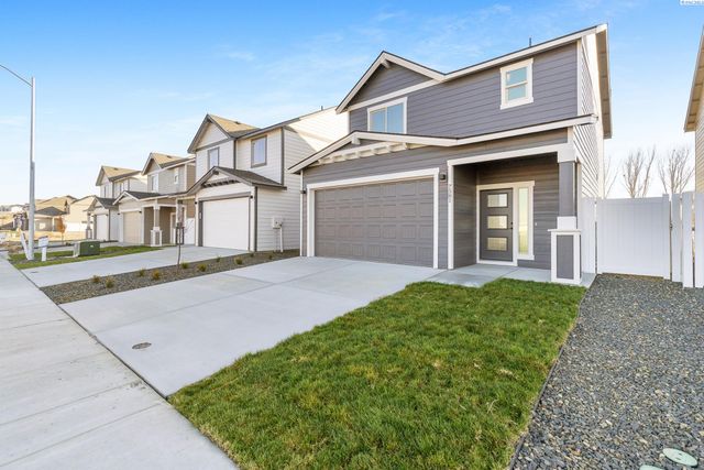 7581 Grapevine Ct, West Richland, WA 99353