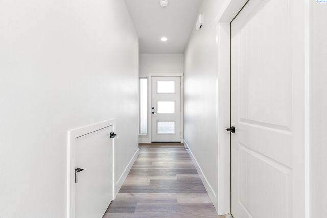 7581 Grapevine Ct, West Richland, WA 99353