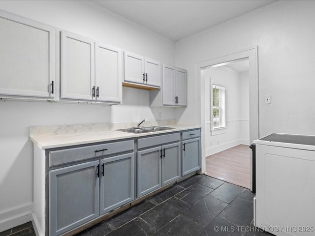 518 E 14th, Bartlesville, OK 74003