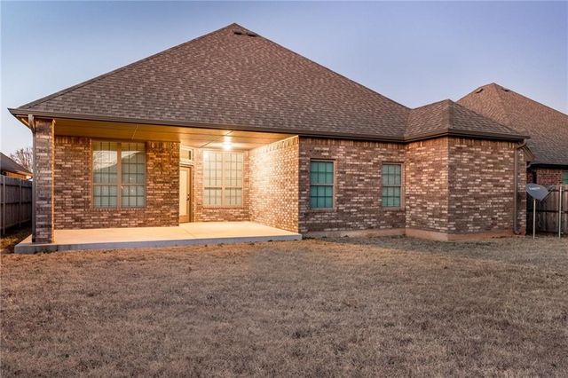 12036 SW 17th Street, Yukon, OK 73099