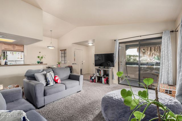 101 S Players Club Dr Apt 22201, Tucson, AZ 85745