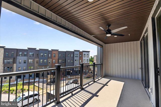 21847 EXPRESS TER, Ashburn, VA 20147