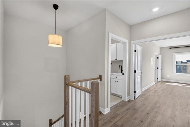 21847 EXPRESS TER, Ashburn, VA 20147