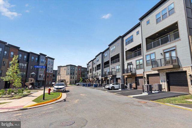 21847 EXPRESS TER, Ashburn, VA 20147