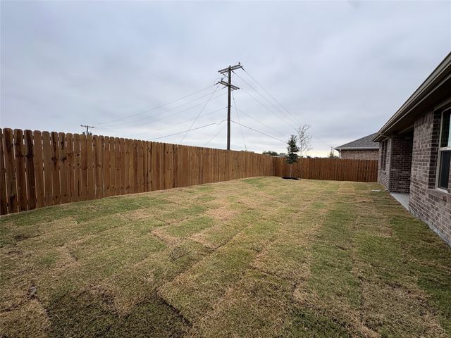 548 Marsh Street, Cleburne, TX 76033