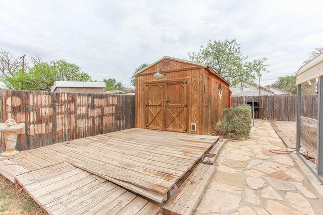 110 E 15th St, Big Spring, TX 79720