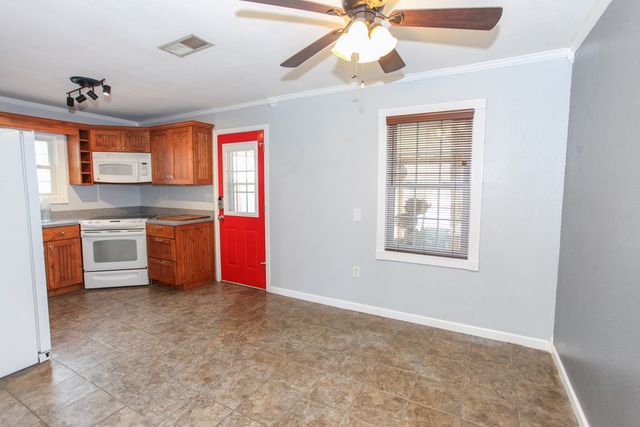 110 E 15th St, Big Spring, TX 79720