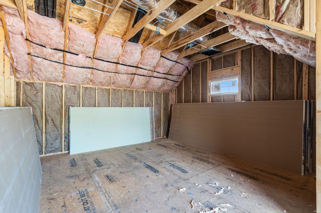 5282 E Golden Bell Lane, Springfield, MO 65809