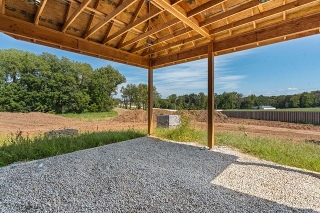 5282 E Golden Bell Lane, Springfield, MO 65809