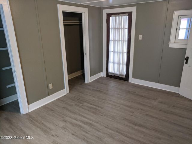 27 Trinity Place, Amsterdam, NY 12010