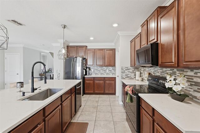 17204 YELLOW PINE STREET, Wimauma, FL 33598